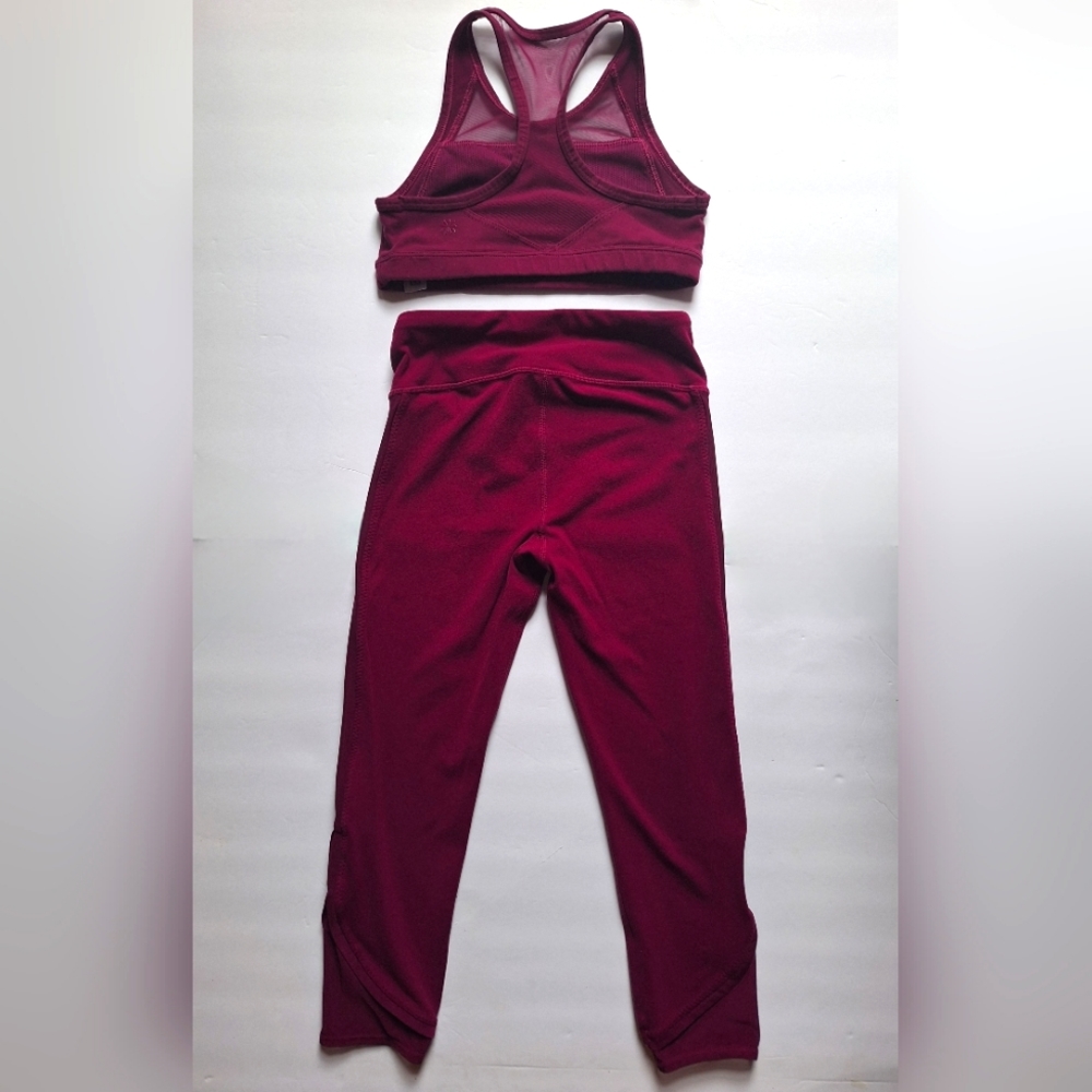 Athletaβ Speed Racer Bra & Ready Set Capri - Picture 5 of 7